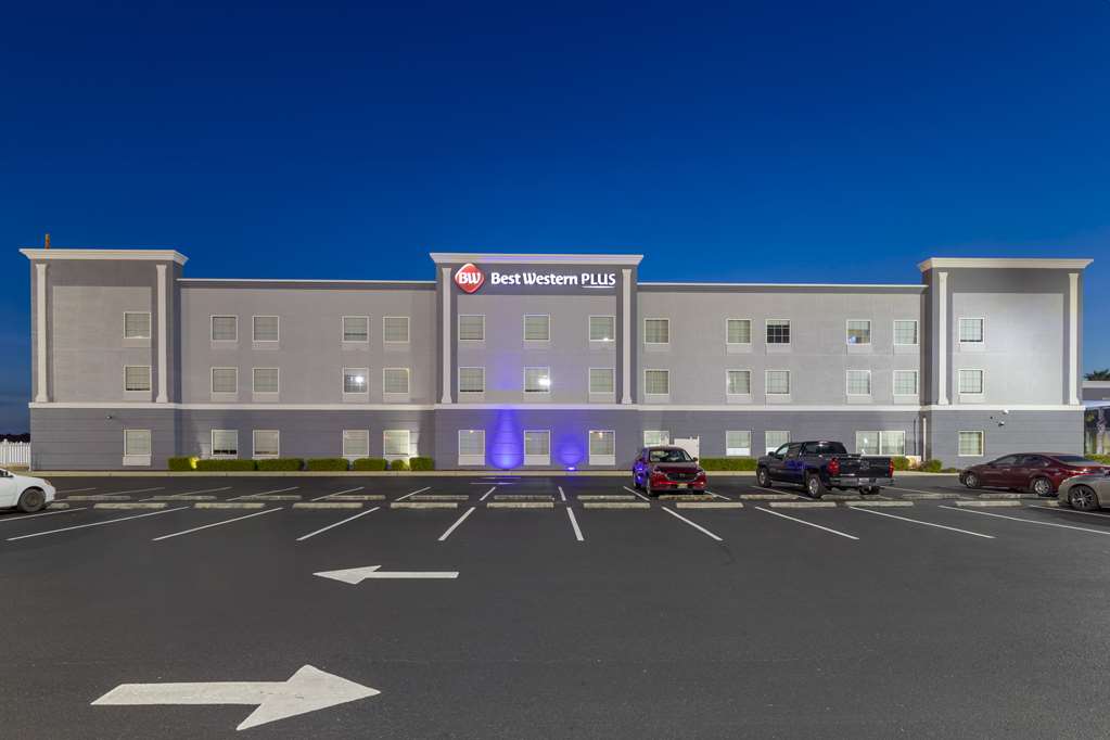 Best Western Plus Brunswick Inn & Suites in Brunswick, United States