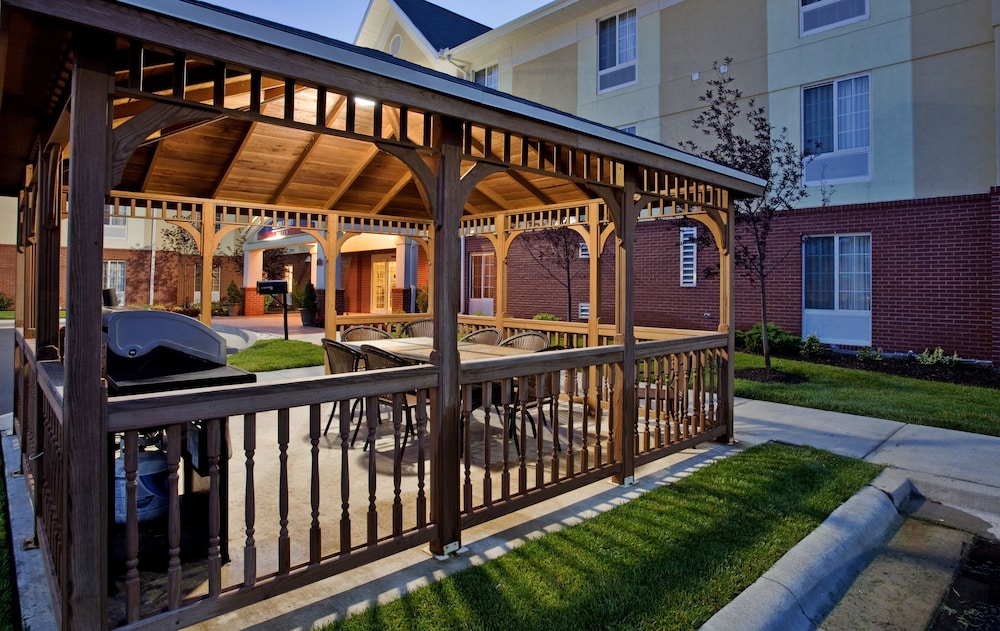 Candlewood Suites Kansas City Speedway by IHG - photo 22