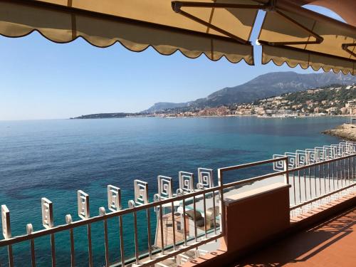 Una terrazza sul mare Balzi Rossi — 4-Star Luxury Hotel in Ventimiglia, Italy