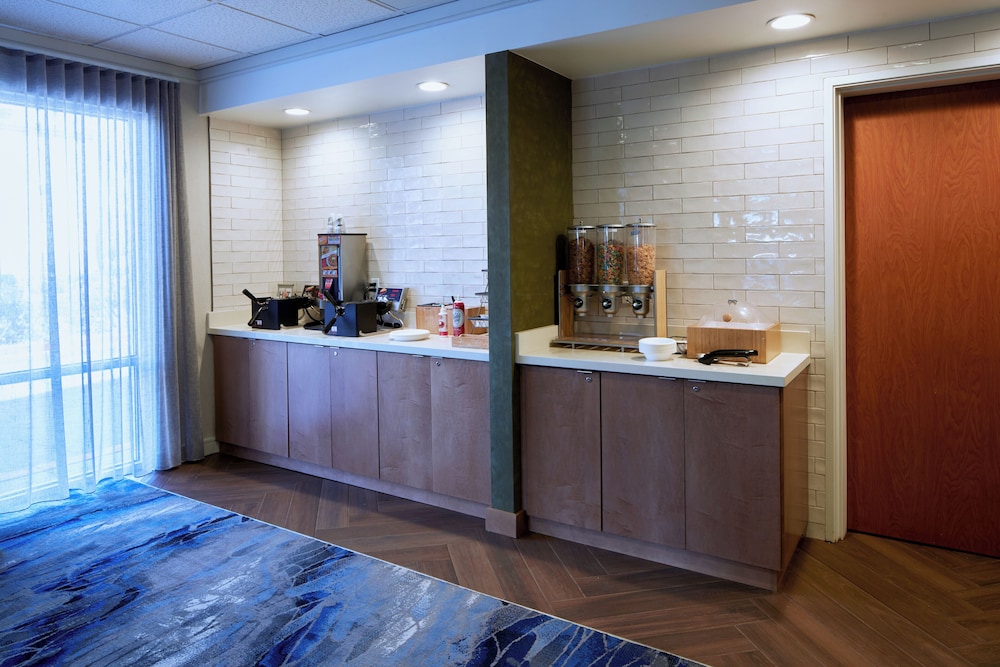 Fairfield Inn and Suites by Marriott San Bernardino - photo 24