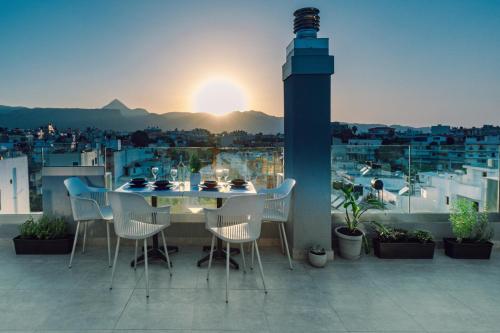 Artica Condo — 4-Star Luxury Hotel in Gazi, Greece