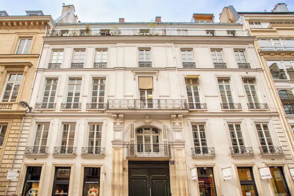 Merveil Luxury Suites Florentin I II — 4-Star Luxury Hotel in Paris, France