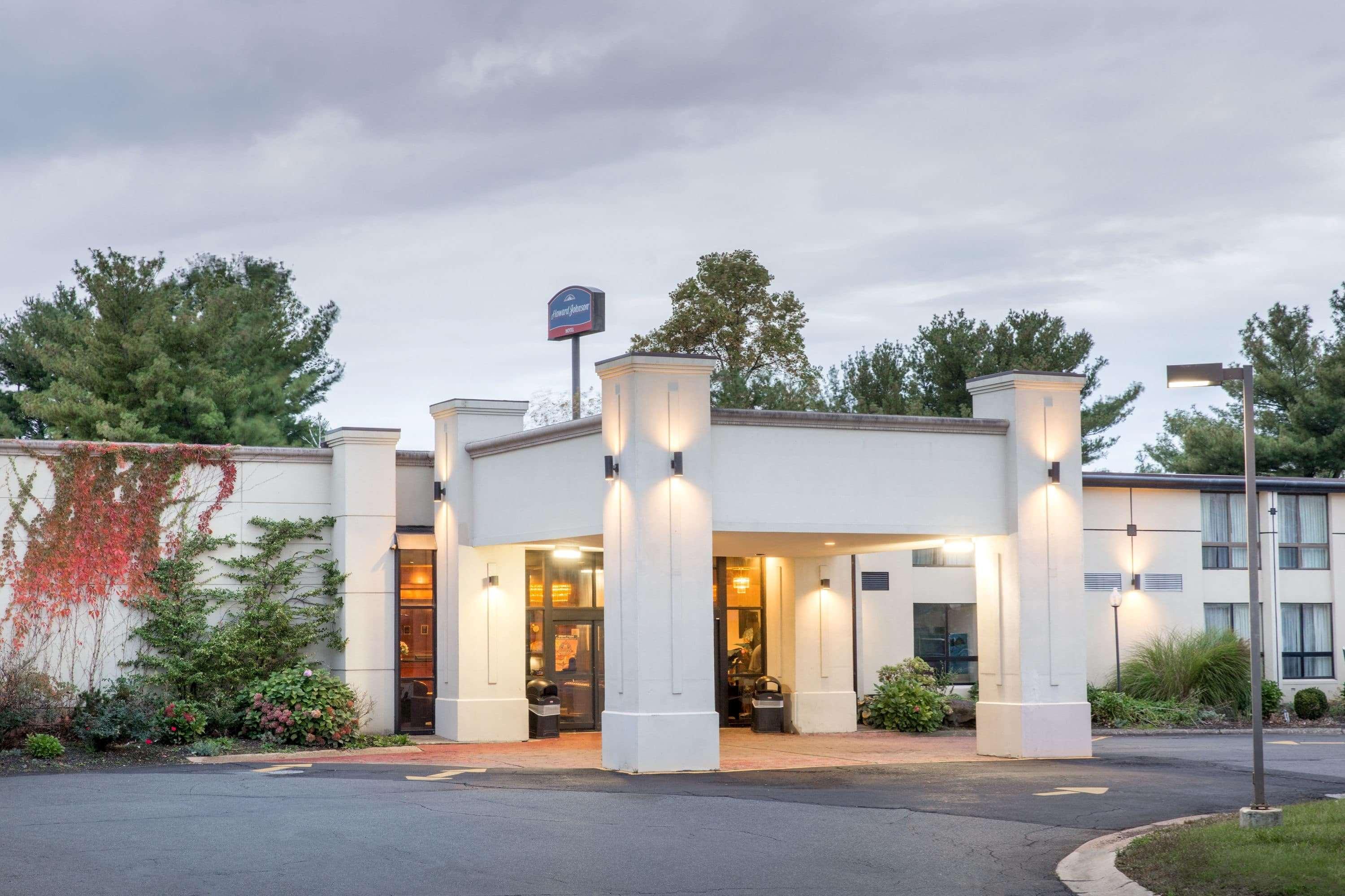 The Crossroads Inn - photo 2