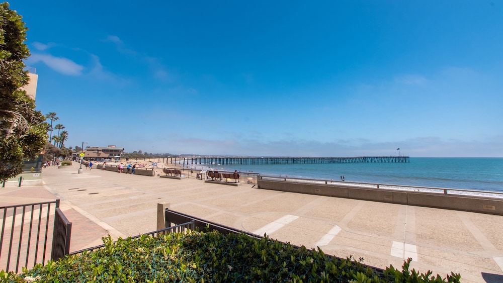 Crowne Plaza Ventura Beach by IHG - photo 53