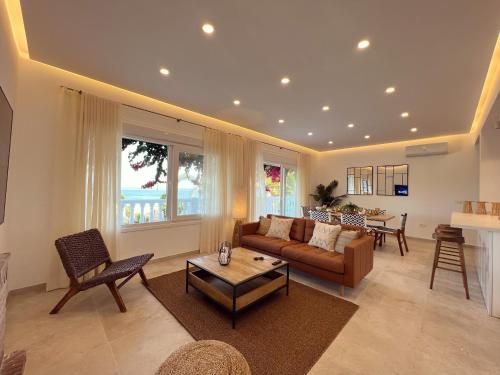 Angeles Beach II by ELE Apartments — 4-Star Luxury Hotel in Velez-Malaga, Spain