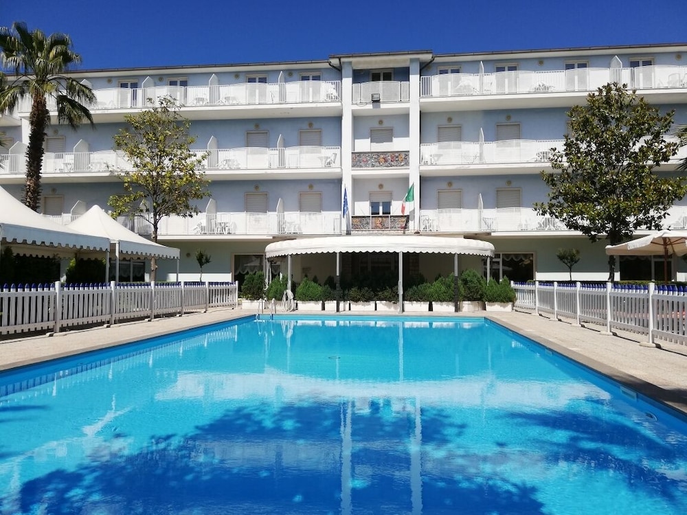 Centro Vacanze Domus Mater Gratiae in San Benedetto Del Tronto, Italy