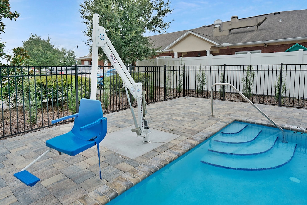 Holiday Inn Express Jacksonville South Bartram Prk - photo 32
