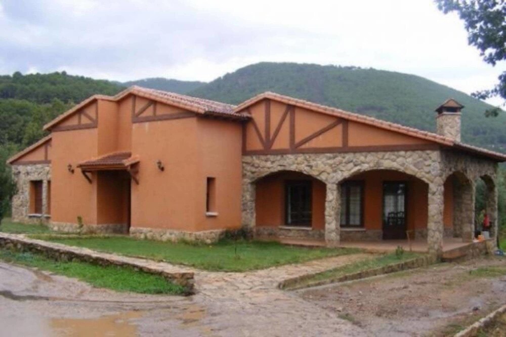 Hotel Rural El Joyo in Poyales Del Hoyo, Spain