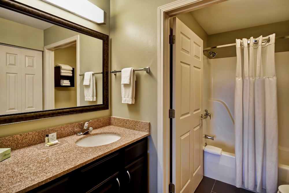 Staybridge Suites Madison East by IHG - photo 17