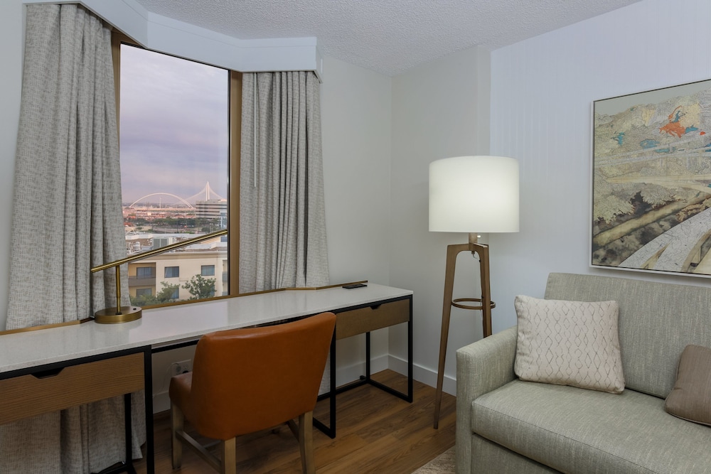 Sheraton Suites Market Center Dallas - photo 6