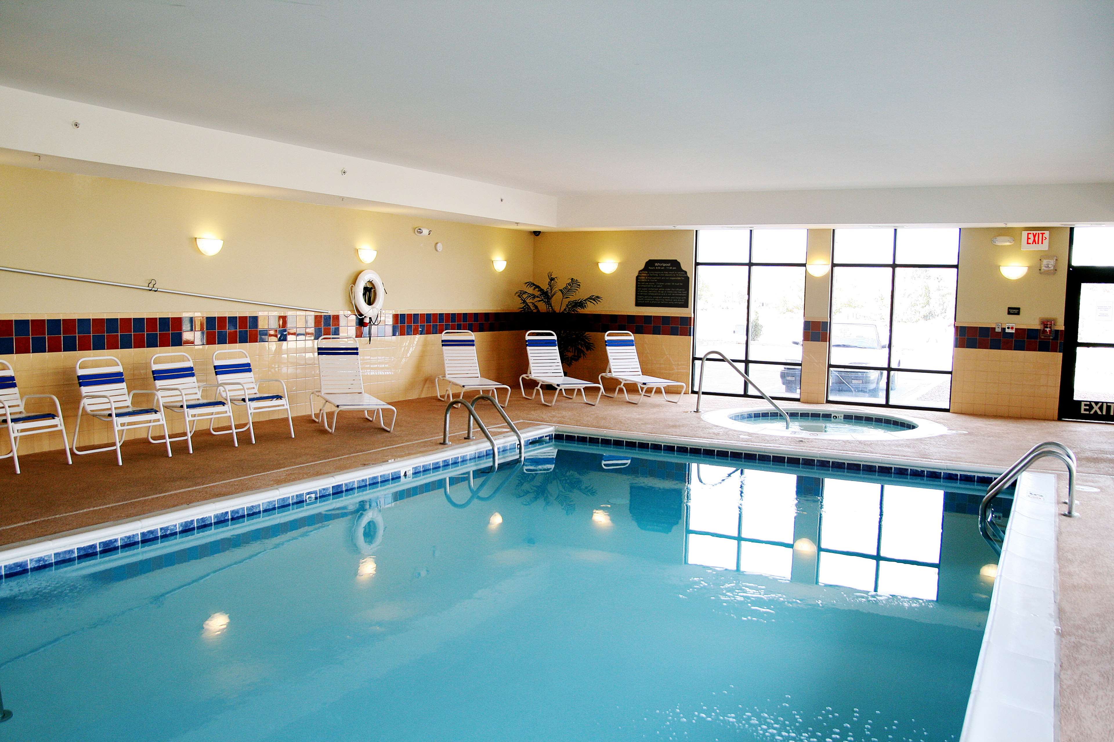 Hampton Inn Canon City - photo 7