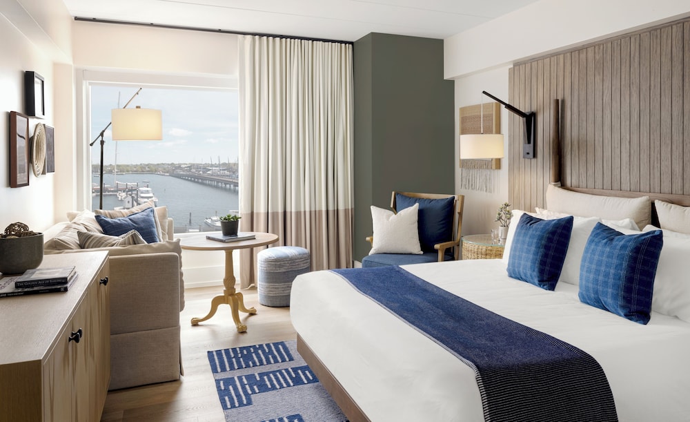 Newport Harbor Island Resort - photo 35