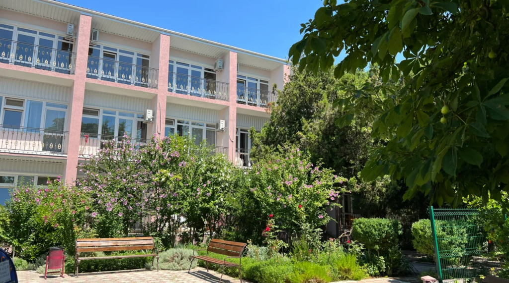 Yupiter Hotel - carbon neutral hotel in Unknown City