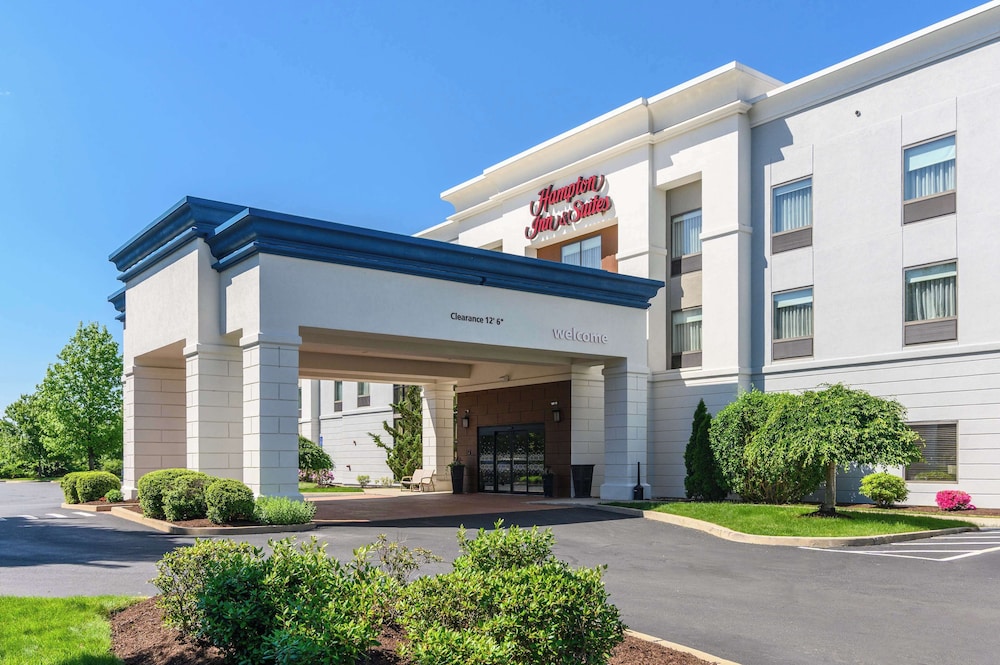 Hampton Inn & Suites Hartford Manchester - photo 50