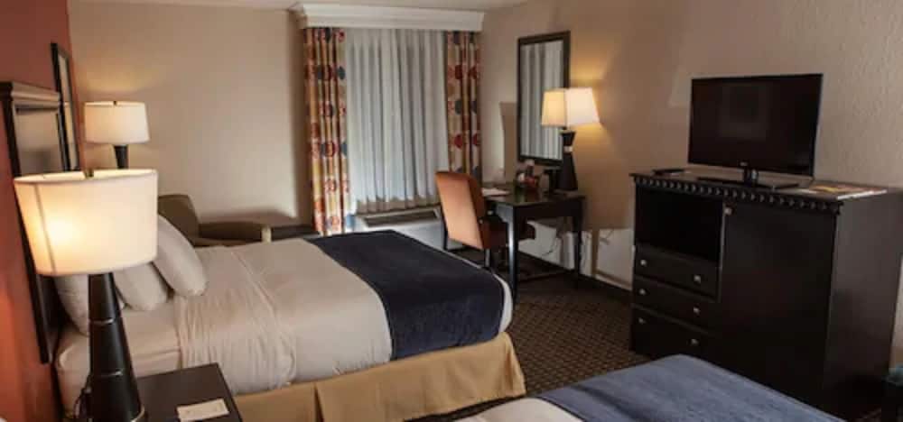 Decatur Conference Center & Hotel - photo 10