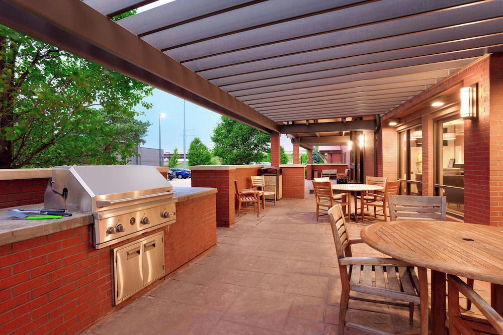TownePlace Suites by Marriott Omaha West - photo 18