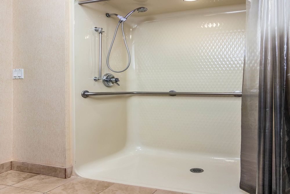 Howard Johnson Inn and Suites by Vancouver Mall - photo 12