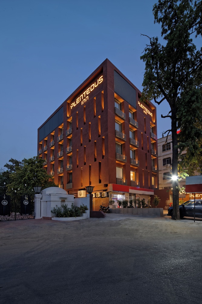 Plenteous Inn - carbon neutral hotel in Ahmedabad