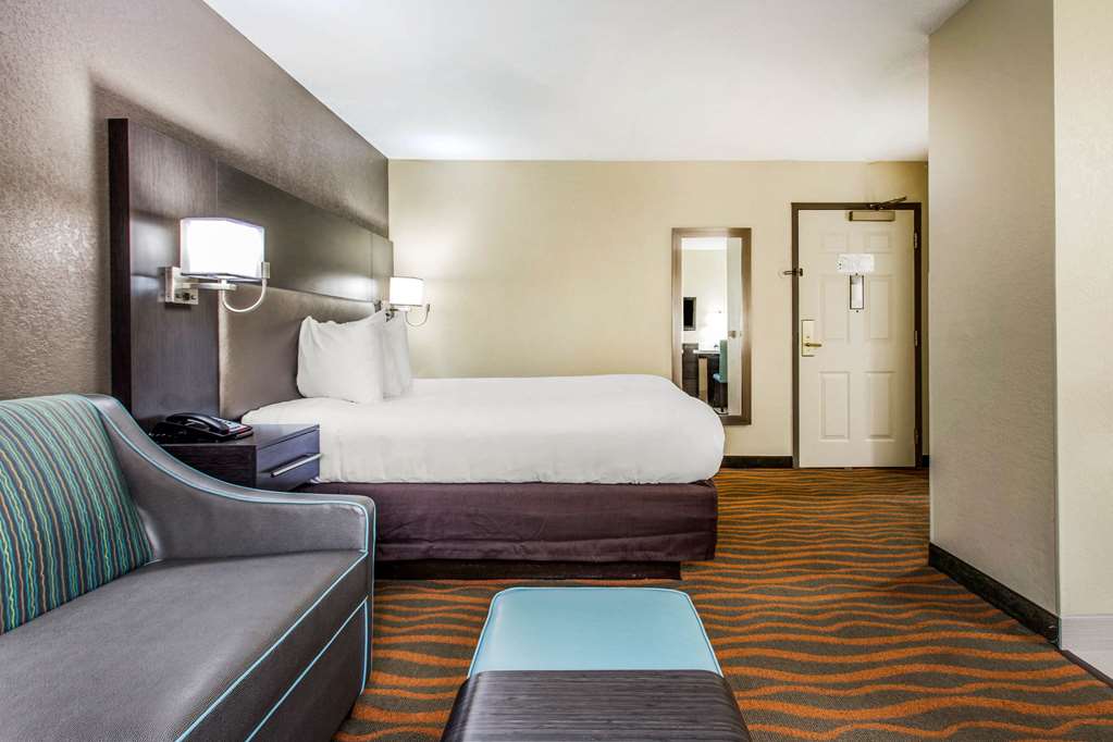MainStay Suites Greenville Airport - photo 8