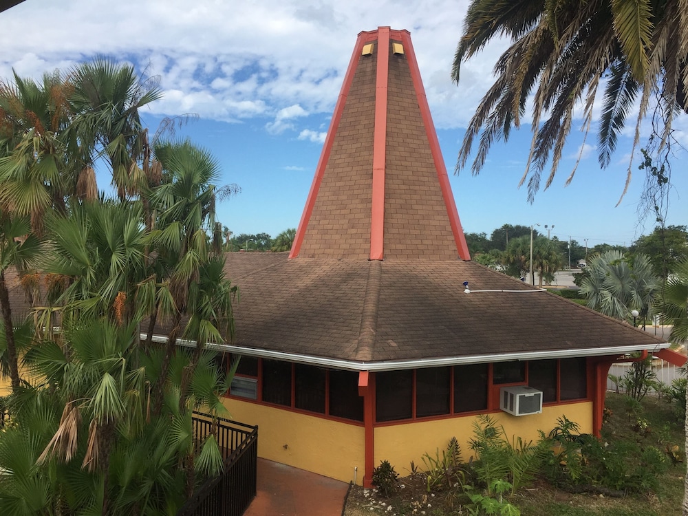 Rodeway Inn Holiday FL - photo 44