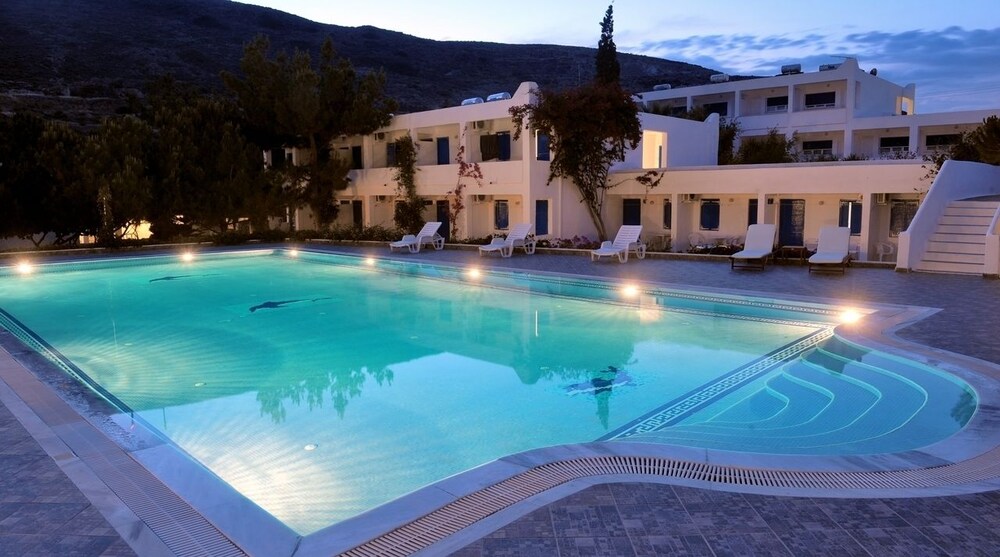 Lagada Beach Hotel — hotel in Milos