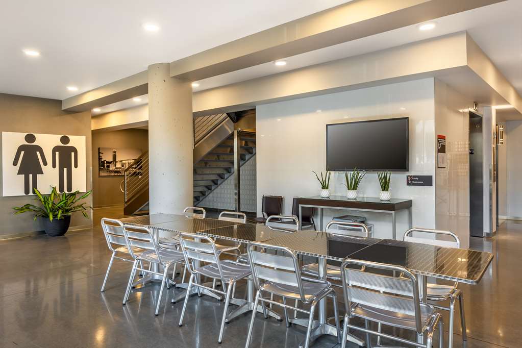 Vīb Best Western Springfield - photo 7