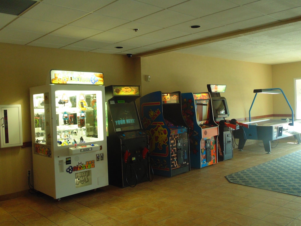 Lakeside Resort and Conference Center - photo 50