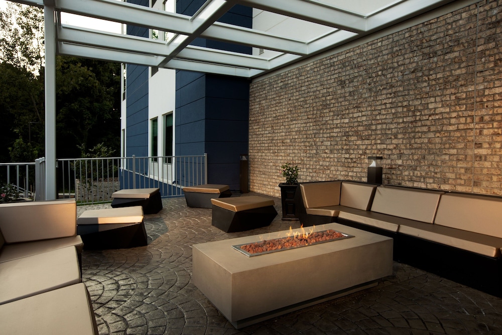 SpringHill Suites Chester - photo 28