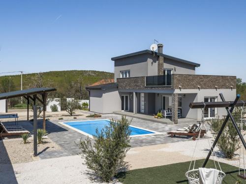 Holiday Home Gala by Interhome — 4-Star Luxury Hotel in Stankovci, Croatia