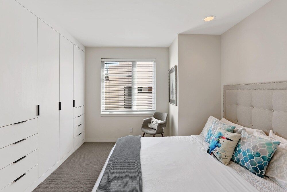 Rooftop Townhome Walk to Sloan s Lake & Stadium - photo 10