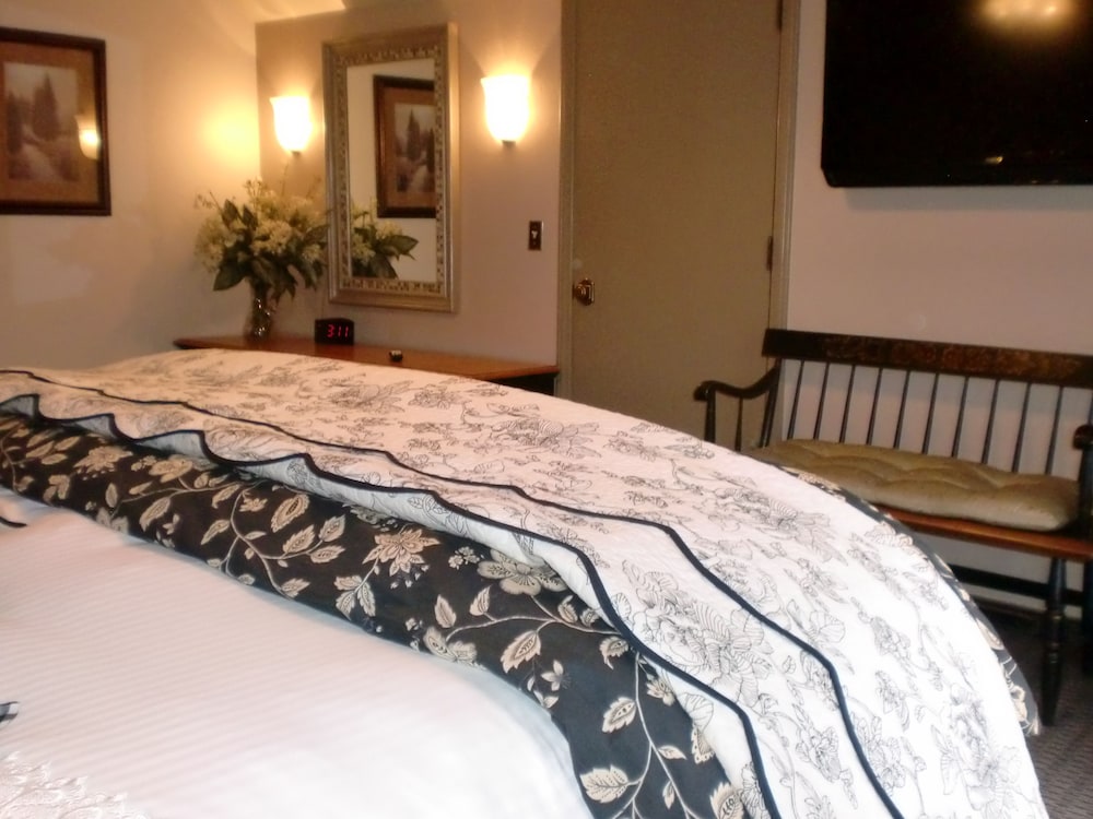 The North Shore Inn - photo 59