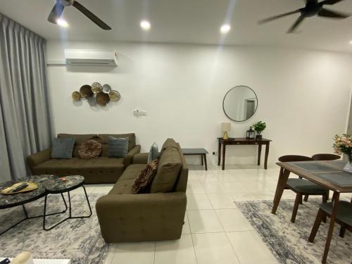 The Vista Apartment @ Demak Laut — 4-Star Luxury Hotel in Kuching, Malaysia