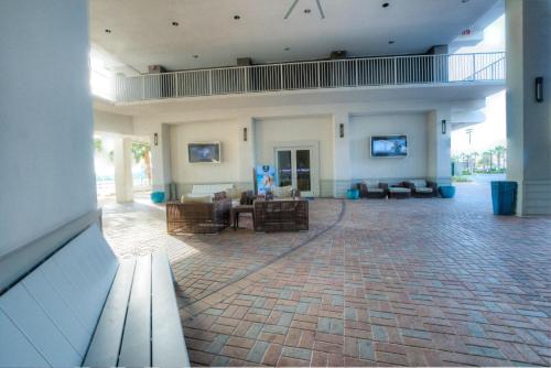 Laketown Wharf 535 By Aneliya - photo 47
