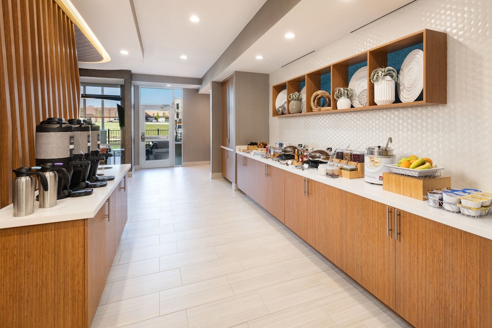 SpringHill Suites by Marriott Weatherford Willow Park - photo 19