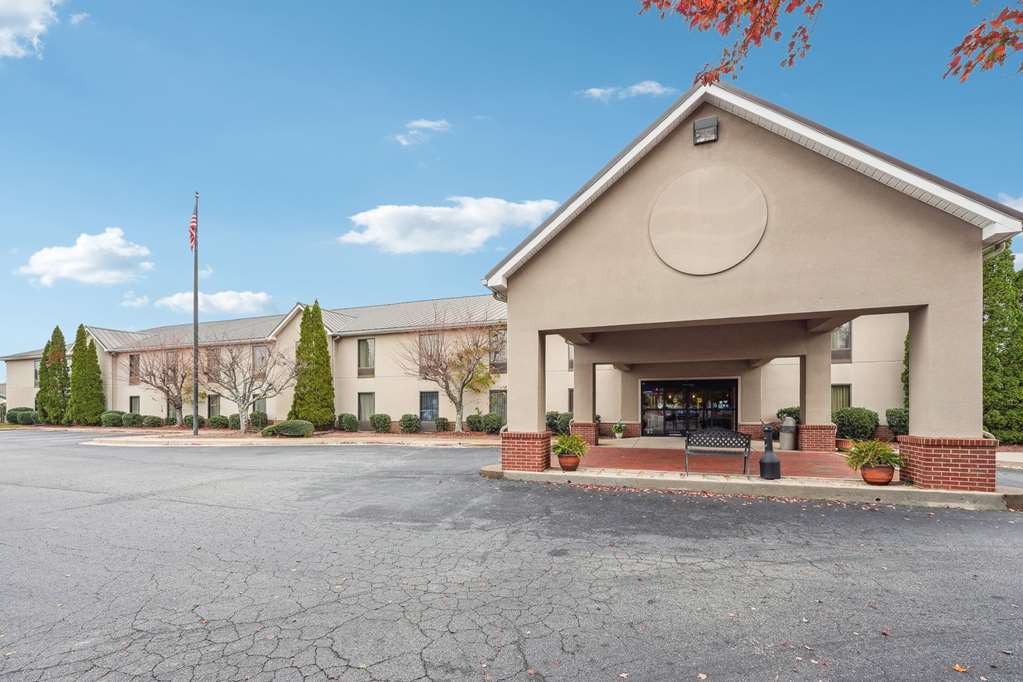 Quality Inn Suites Dawsonville — Dawsonville