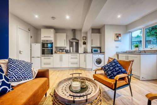 Dudley 5 beds Contractors parking long stay in Dudley, United Kingdom