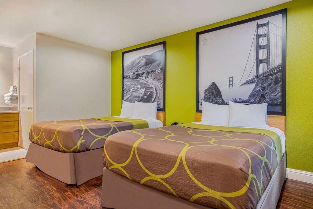 Super 8 by Wyndham Auburn - photo 14