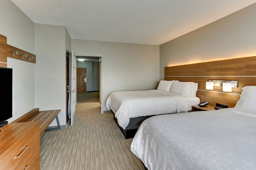 Holiday Inn Express Hotel & Suites Bad Axe by IHG - photo 14