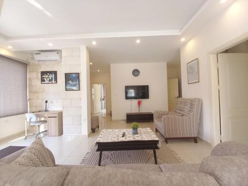 Shmeisani homes central location near Abdali — 4-Star Luxury Hotel in Amman, Jordan
