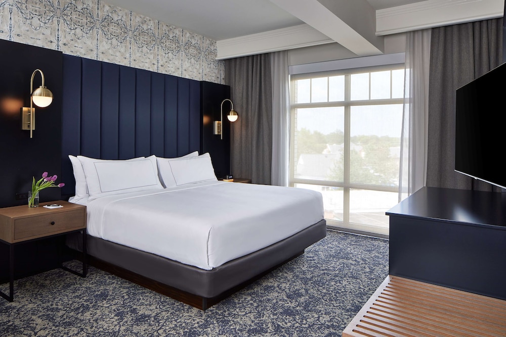 The Hamilton Alpharetta Curio Collection by Hilton - photo 8