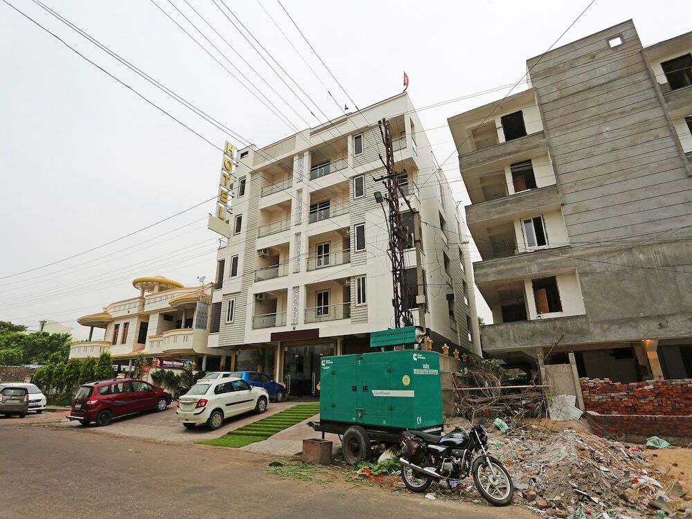 OYO 9476 Hotel Mittal — hotel in Kota