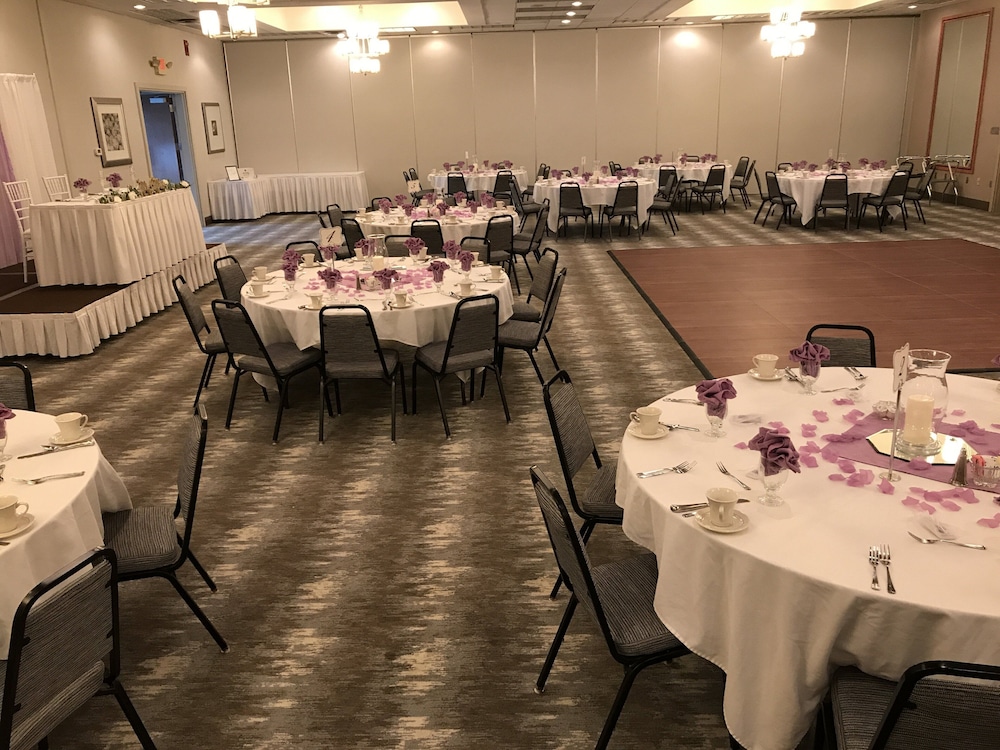 Holiday Inn Martinsburg by IHG - photo 57