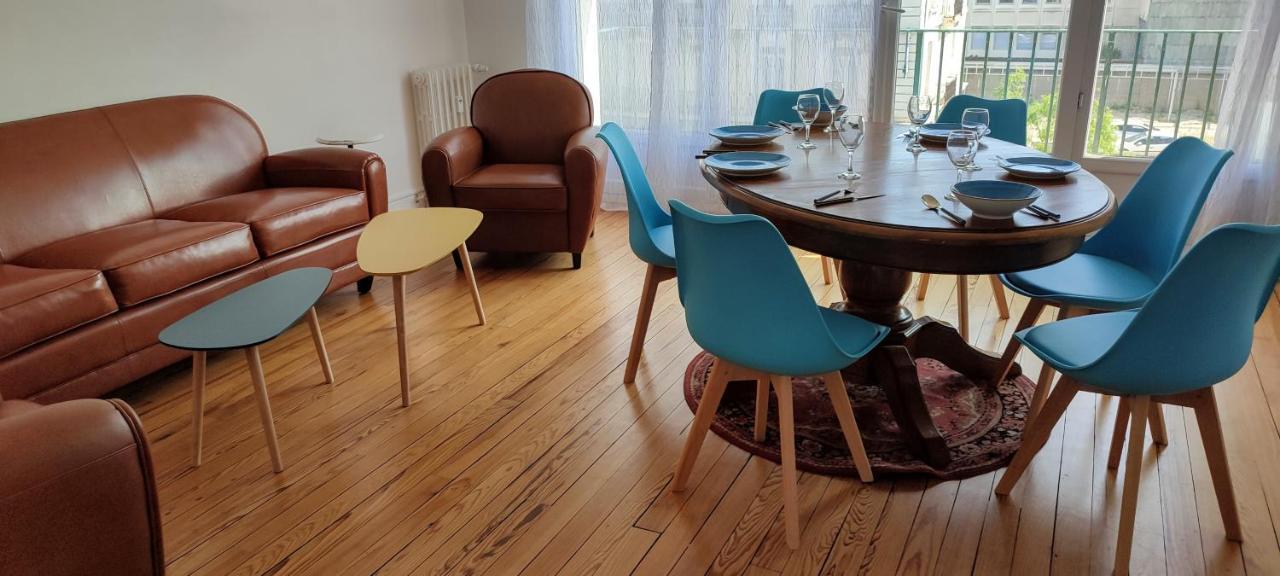 Appartement 83 M2 4 Lits 5 Pers 100 M de la Gare Confortable Et Lumineux — 4-Star Luxury Hotel in Le Havre, France