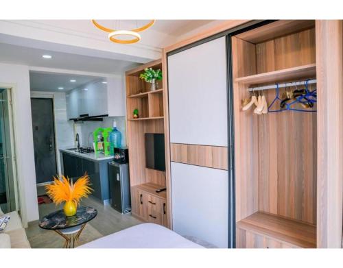 Charming Studio at Goldpark Kilimani Yaya Centre