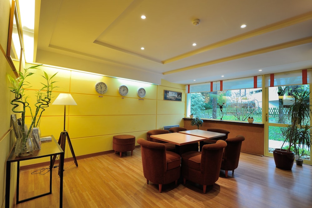 Contact Hotel du Parc — Orvault — photo 4