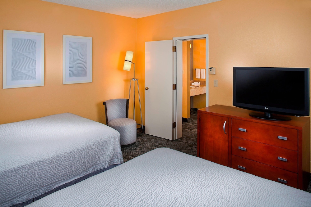 Courtyard by Marriott Huntsville University Drive - photo 5