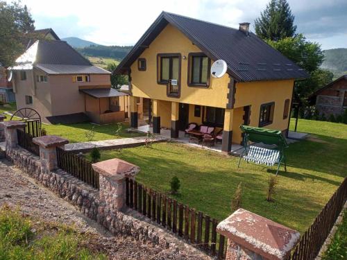 kuća za odmor Ćira - last minute hotel in Unknown City