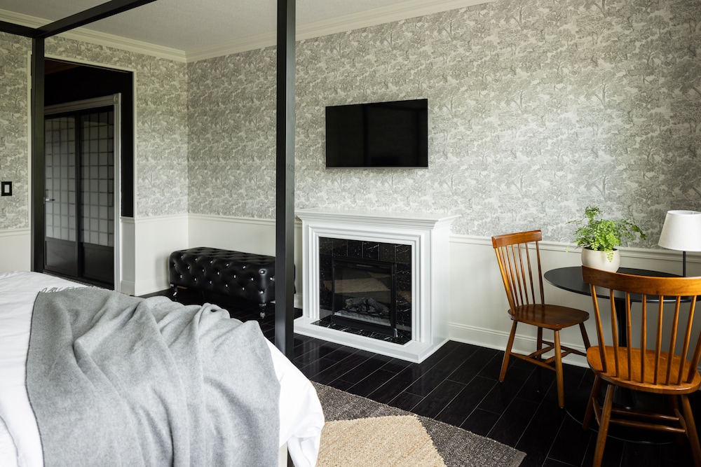 The Litchfield Inn - photo 73