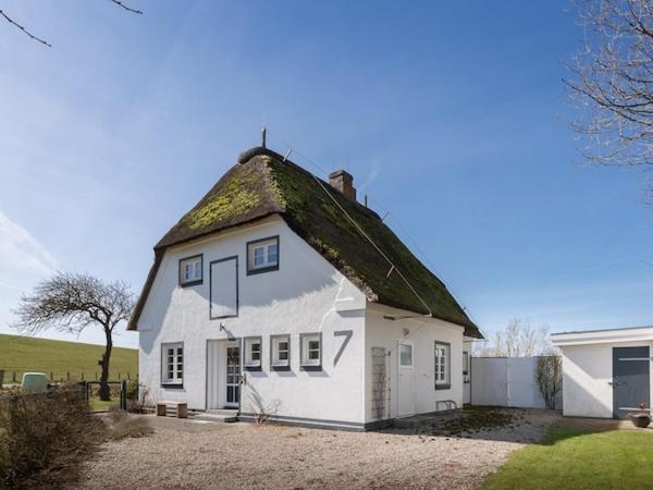 Romantisches Reetdachhaus — Pellworm