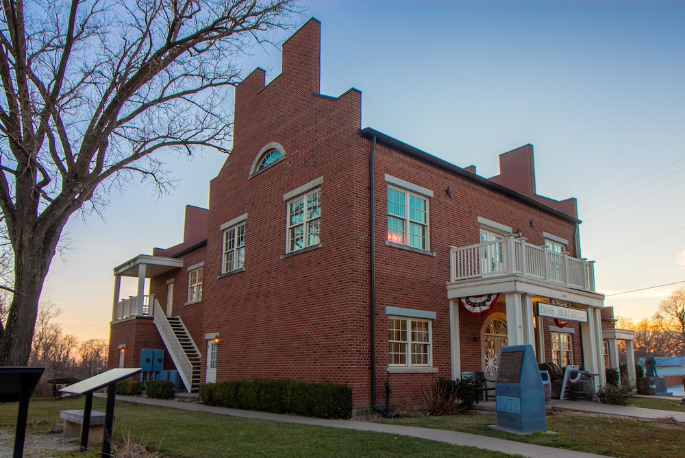 Nauvoo Temple House Hotel - featured photo